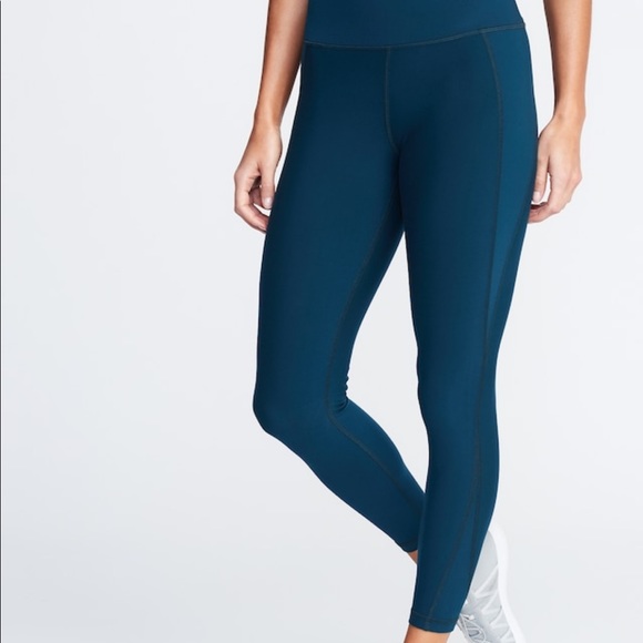 Old navy leggings in hunter pine - Picture 4 of 13